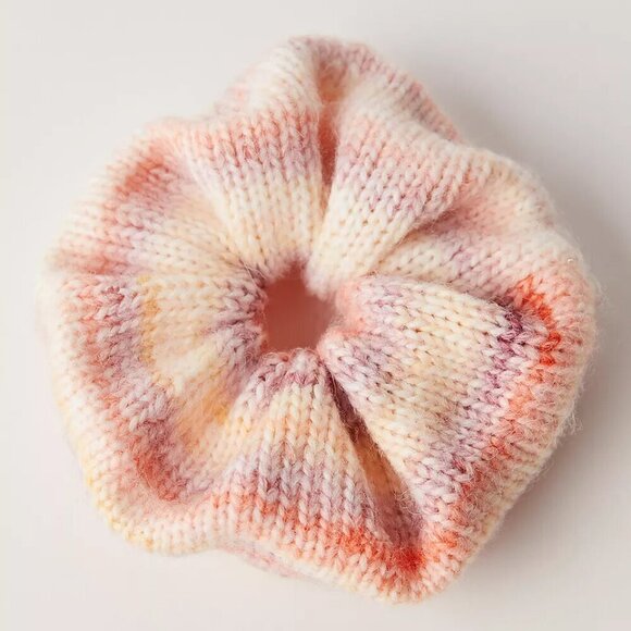 NWT Free People Nina Pink Rainbow Jumbo Knit Scrunchie - Picture 6 of 6